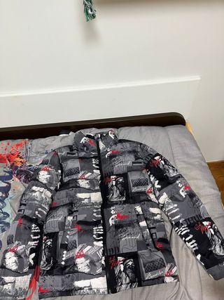 Abrigo Supply estampado