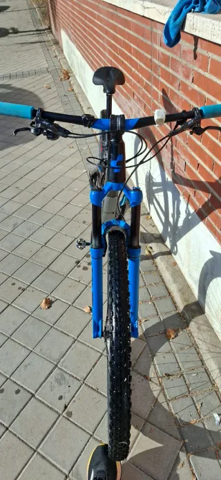 Bicicleta Cube Stereo Race 120