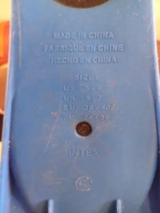 Pinne da immersione blu con sacco numero 38,40  