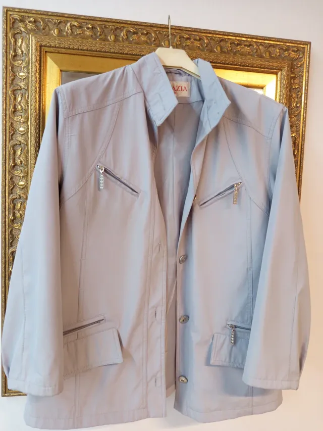 Giacca impermeabile GRAZIA taglia M..anti vento..