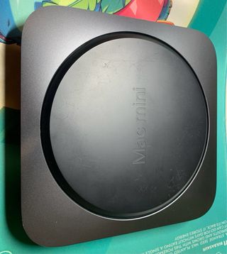 Mac mini 2018 i3 8GB RAM 128GB SSD