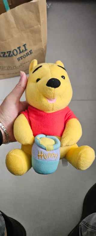 Peluche Winnie the Pooh con barattolo miele