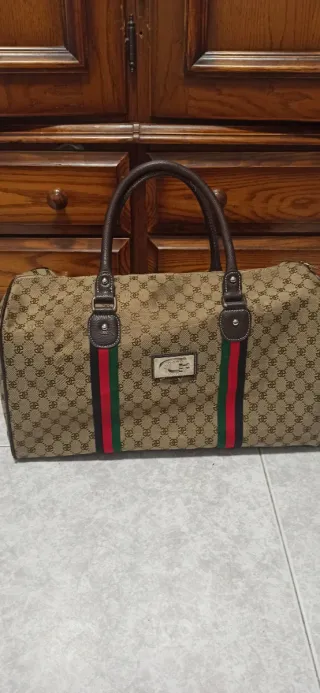Bolso de viaje Gucci beige monograma