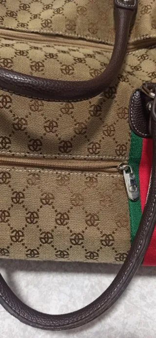 Bolso de viaje Gucci beige monograma