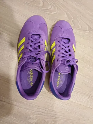 Zapatillas Adidas Gazelle Moradas y Amarillas
