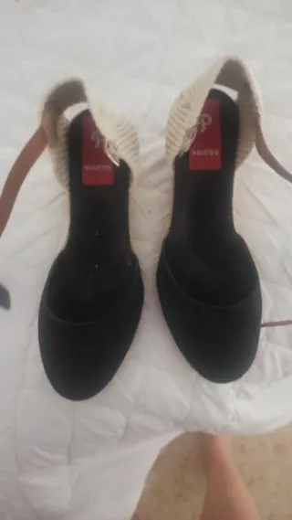 Zapatillas esparto negras y beige T37