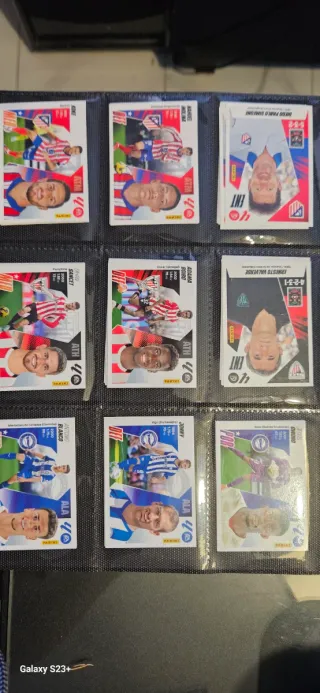 Lote sobre 800 Cromos Colecciones Este en blisters