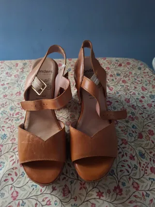 Sandalias Wonders Marrones