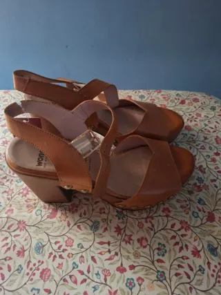 Sandalias Wonders Marrones