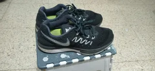 Zapatillas Nike Vomero 10 Talla 40