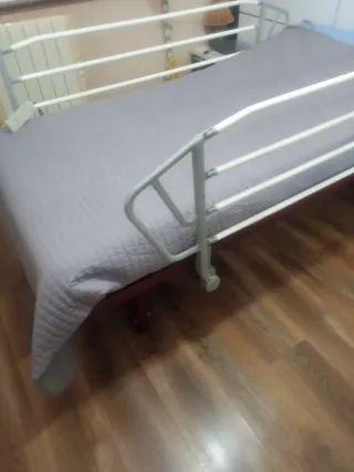 Cama articulada 90 + colchón anti-escaras