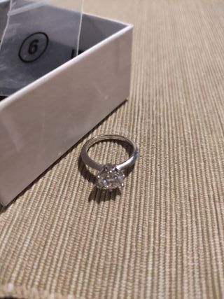 Anillo Plata Piedra 4 Quilates. Talla 6