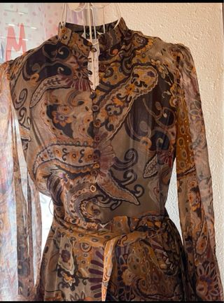 Vestido Zara estampado paisley