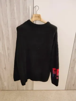 Jersey Bershka.  Talla S Multicolor.
