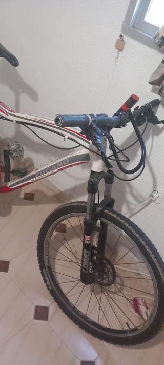 Bicicleta de Montaña Tucano Seminueva