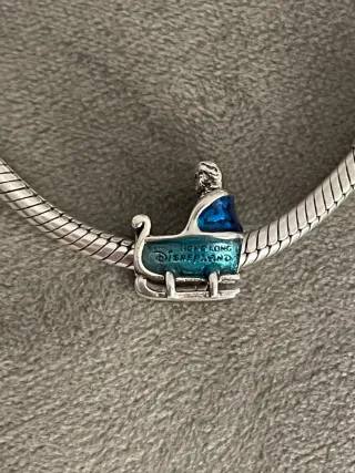 Charm Frozen Ana y Elsa Disney