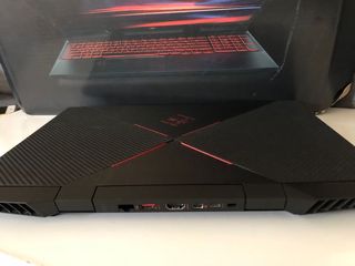 HP Omen para piezas no enciende
