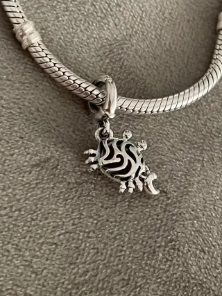 Charm Cangrejo Sebastián Disney 