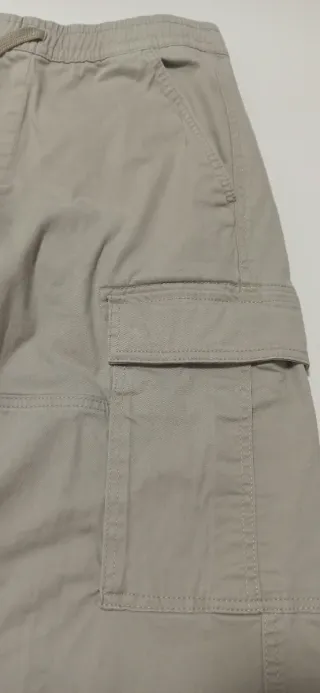 Pantalón cargo hombre beige talla M
