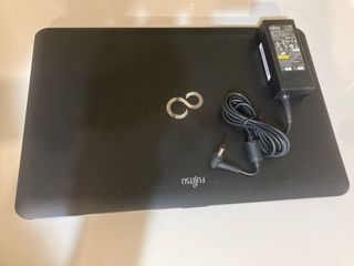 Notebook Fujitsu LIFEBOOK A512 Nero