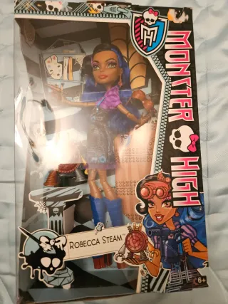 Muñeca Monster High Robecca Steam