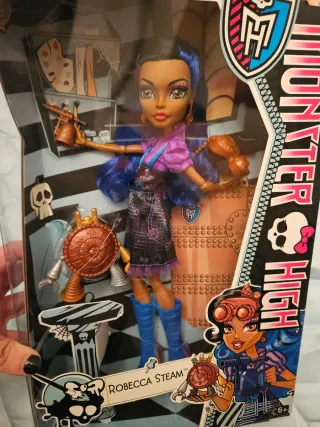 Muñeca Monster High Robecca Steam
