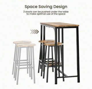 Mesa alta con taburetes