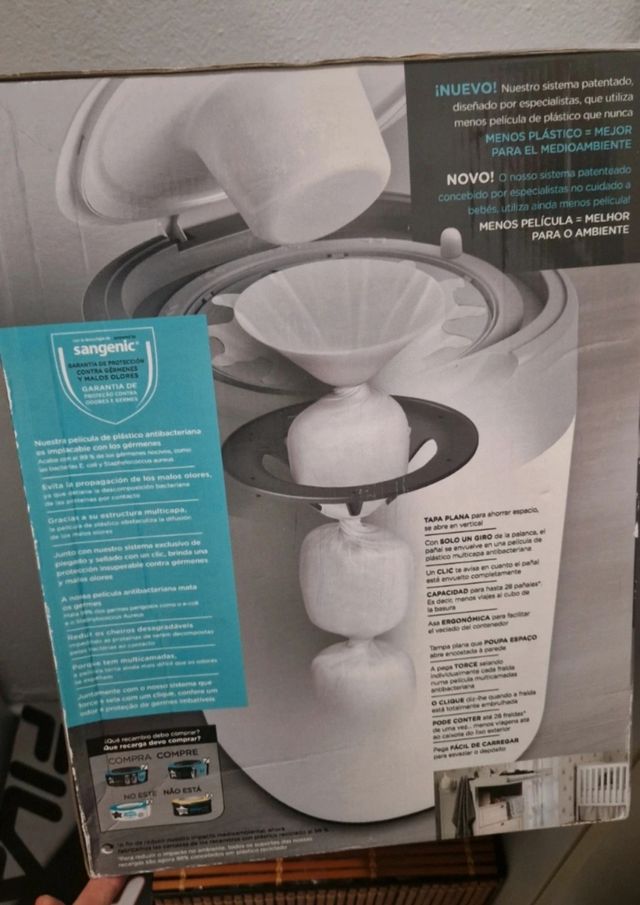 Papelera para pañales Tommee Tippee Sangenic