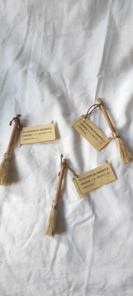 Escobitas de la suerte ayuda en los estudios