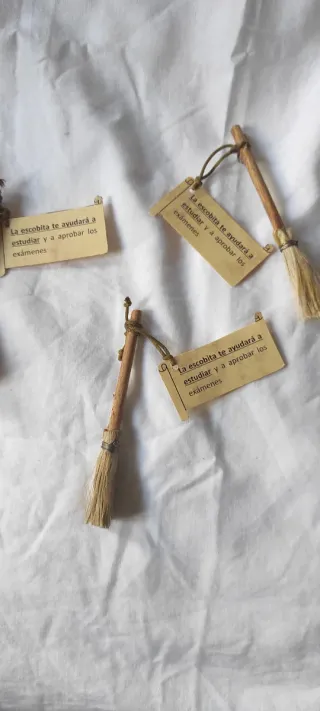 Escobitas de la suerte ayuda en los estudios