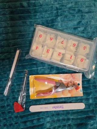 Kit Uñas Postizas y Herramientas
