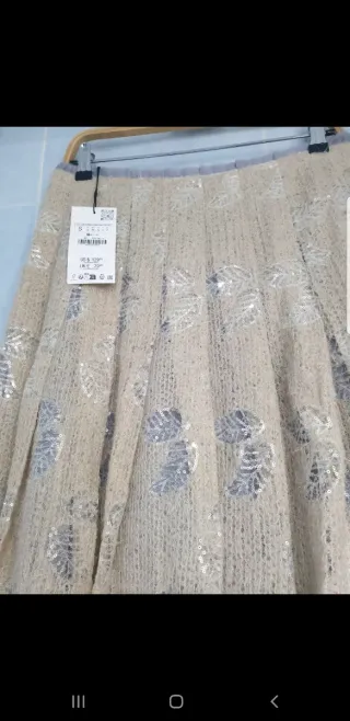 Falda combinada punto lentejuelas zara 