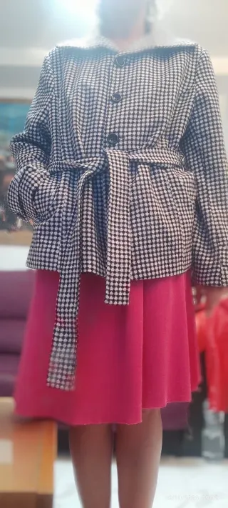 Chaqueta Beige y Negra Mujer Talla XXL