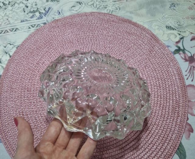 Cenicero de cristal labrado