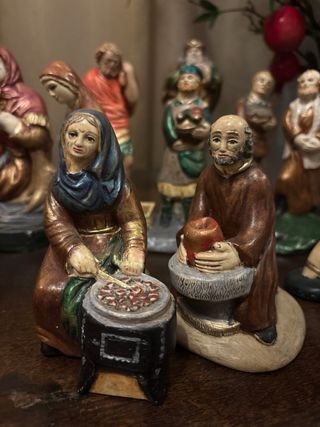 Belén completo de escayola años 80. 39 figuras