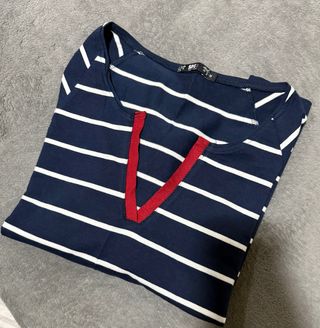 Camiseta,pantalón corto pantalones largos y falda!