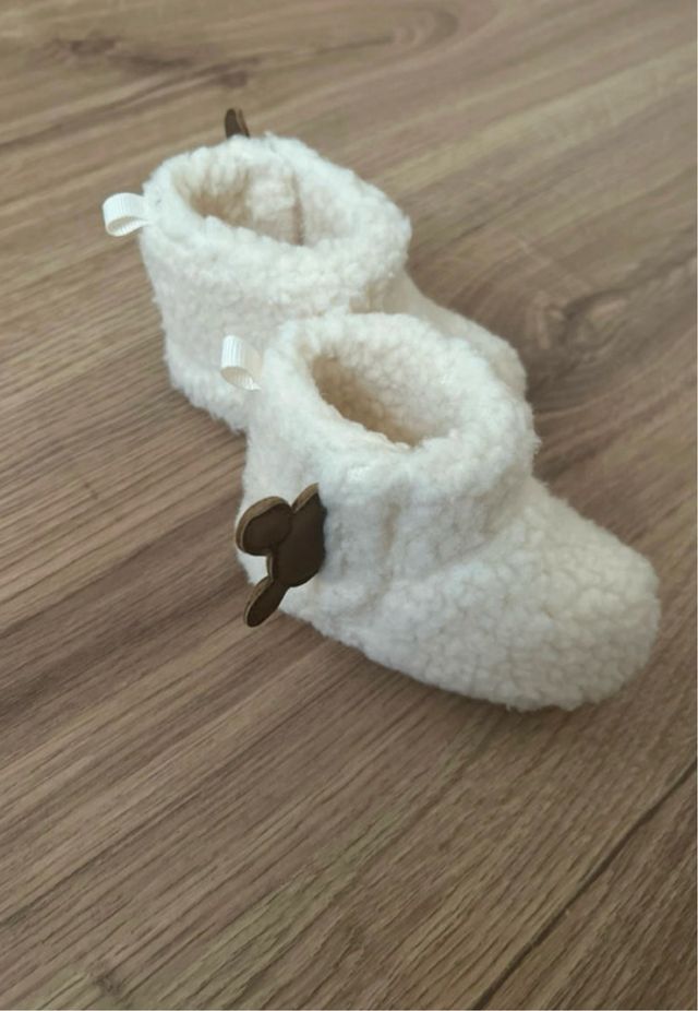 Botitas de pelo para bebé