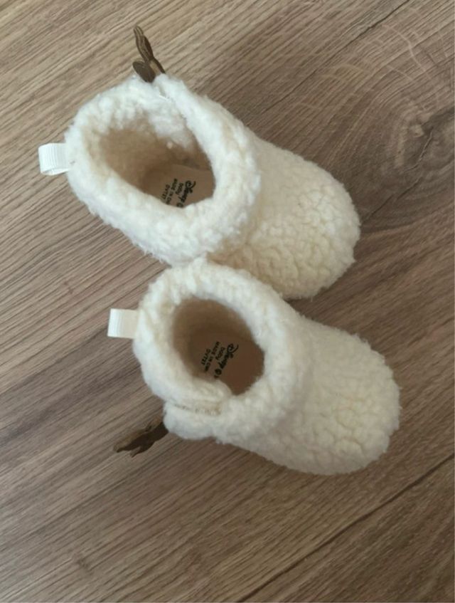 Botitas de pelo para bebé