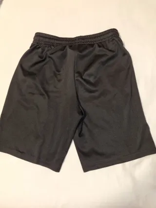 Pantalón corto deportivo niño