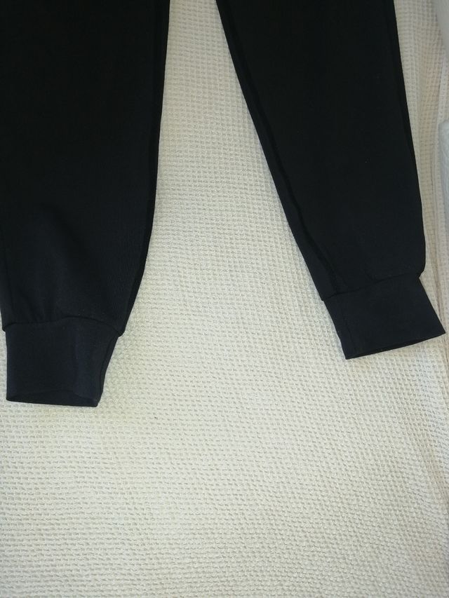 Pantalón In Dance tipo jogging con sobrefaldita