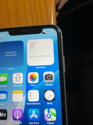 iPhone 11 74% Capacidad Batería negociable 