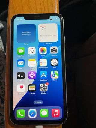 iPhone 11 74% Capacidad Batería negociable 