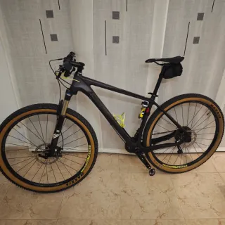 Bicicleta Cube Reaction 29