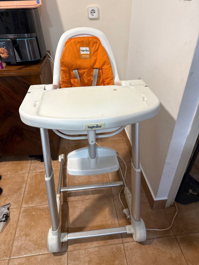 Trona Inglesina Zuma Naranja