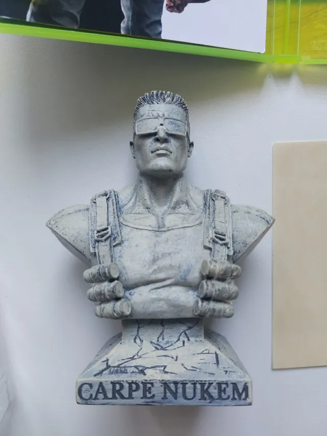 Duke Nukem Forever Xbox Steel Ball Edition.