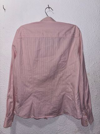 Camisa rosa de botones