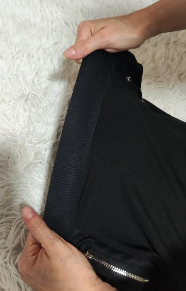 Legging negro con cremallera