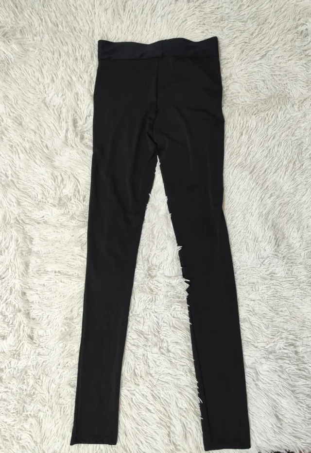 Legging negro con cremallera