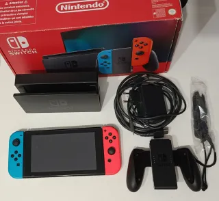 Nintendo Switch Console + Accessori