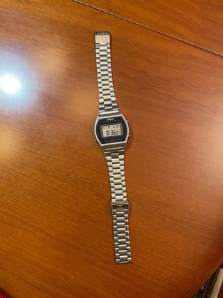 Reloj Casio B640W Plata y Negro